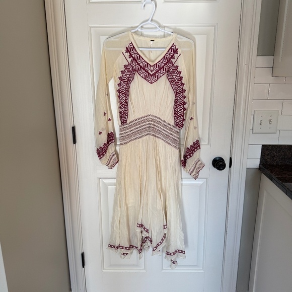 Free People Neo Folk Embroidered boho midi Dress elastic waist 33967 - Picture 6 of 15